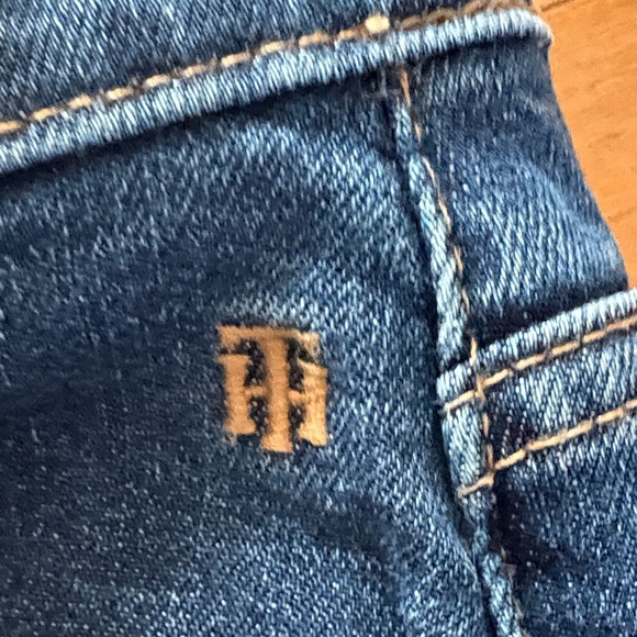 Tommy Hilfiger Blue Floral Embroidered Women's Jeans - Picture 4 of 10